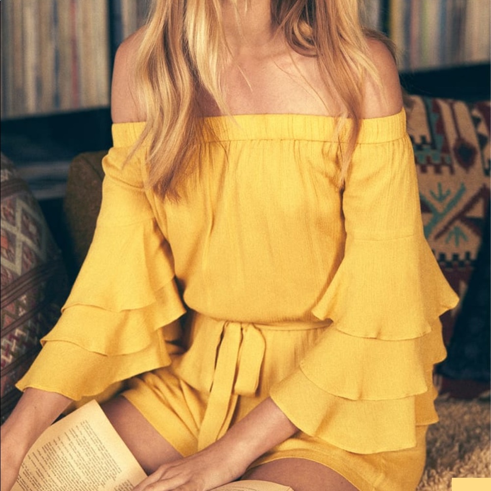 NWT Lulus Yellow Off the shoulder ruffle flounce sleeve romper size M